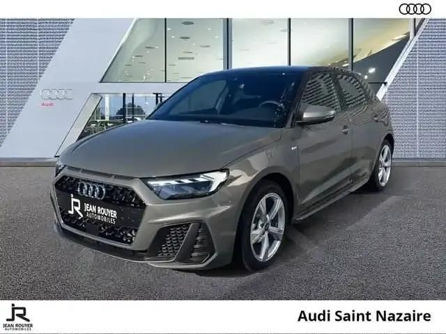 Occasion Audi A1 Sportback S-Line 95 ch (69 kW) 2025 Gris chronos métallisé noir mythe métallisé Citadine