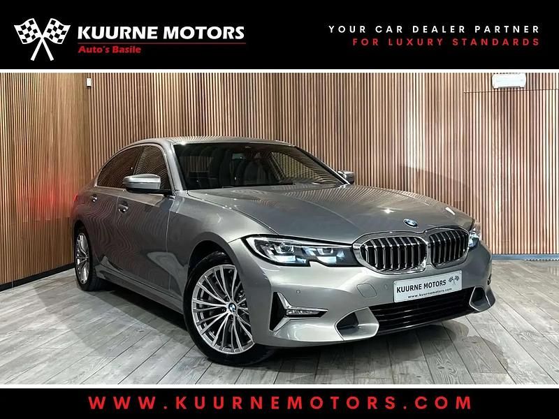 Argent Utilisé 2020 BMW 330e Luxury Line Berline | 27 900 € (Prix juste) - Image 1/4