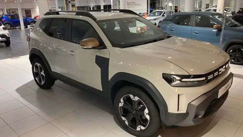 Beige Utilisé 2024 Dacia Duster Extreme SUV | 29 585 € - Image 1/4