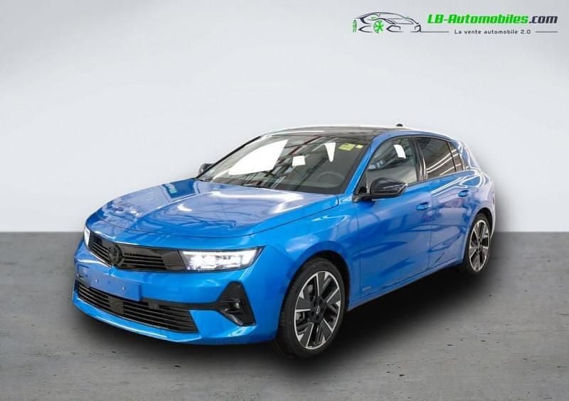 Utilisé 2023 Opel Astra Berline | 30 400 € (Prix juste) - Image 1/4