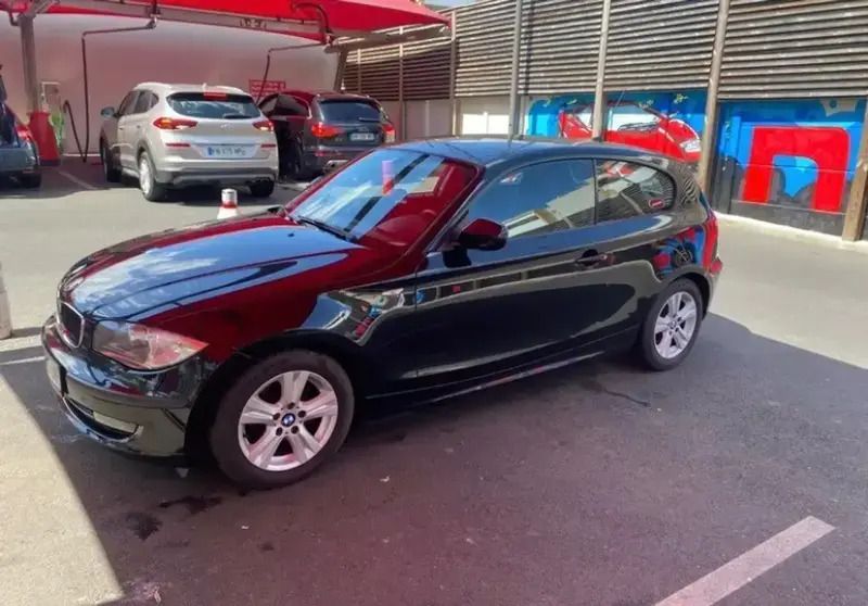 Noir Utilisé 2009 BMW 116 Comfort Edition Citadine | 6 000 € - Image 1/4