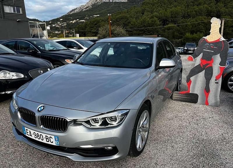 Occasion BMW 330e Luxury Line 186 ch (136 kW) 2016 Gris Berline