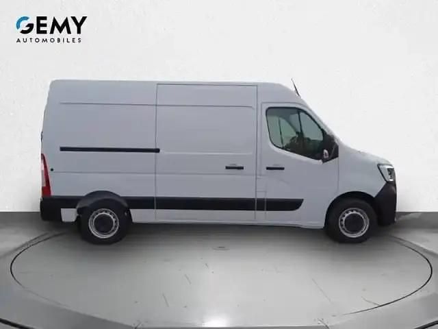 Nouvelle Renault Master 2025 Blanc mineral Citadine
