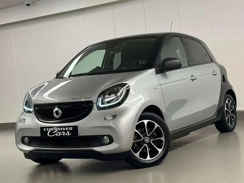 Argent Utilisé 2017 Smart ForFour Electric Drive Berline | 8 900 € (Prix juste) - Image 1/4