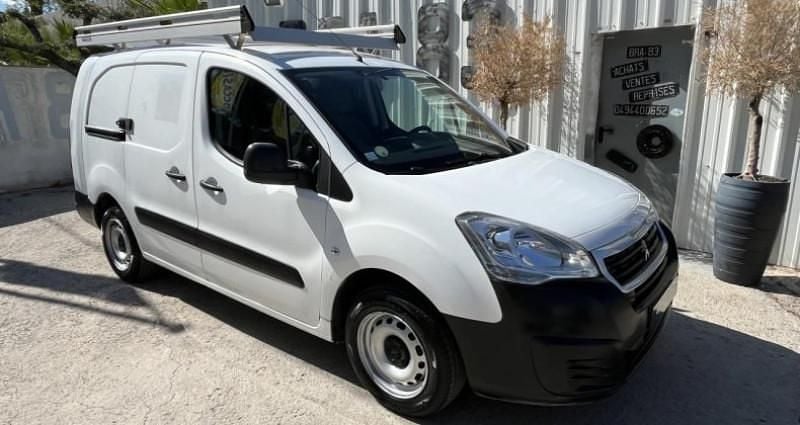 Occasion 2016 Peugeot Partner Premium Monospace | 8 990 € (Prix juste) - Image 1/4