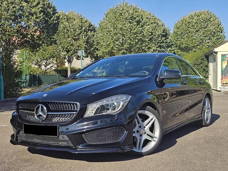 Noir Occasion 2013 Mercedes CLA200 Berline | 15 990 € (Prix juste) - Image 1/4
