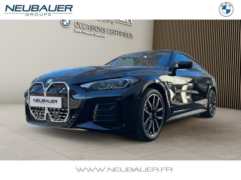 Saphirschwarz métallisé Utilisé 2024 BMW i4 M Sport Berline | 49 800 € (Prix assez cher) - Image 1/4
