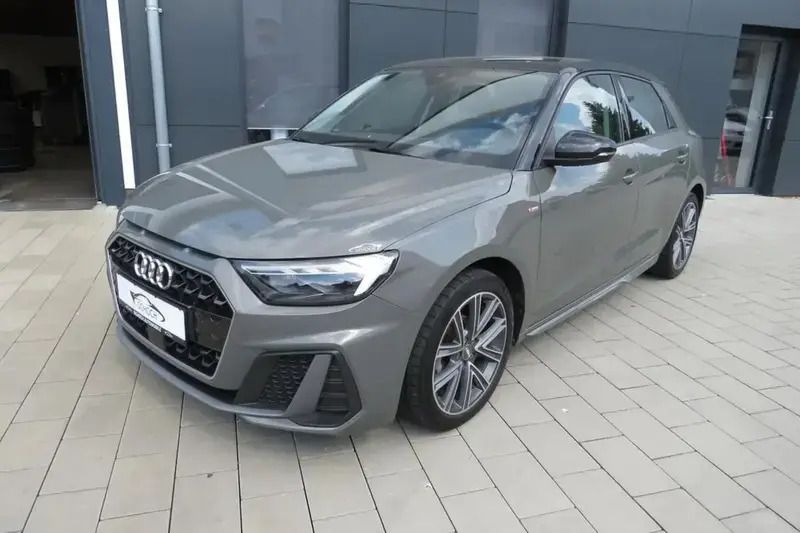 Gris Utilisé 2020 Audi A1 Sportback S-Line Citadine | 21 500 € (Prix cher) - Image 1/4