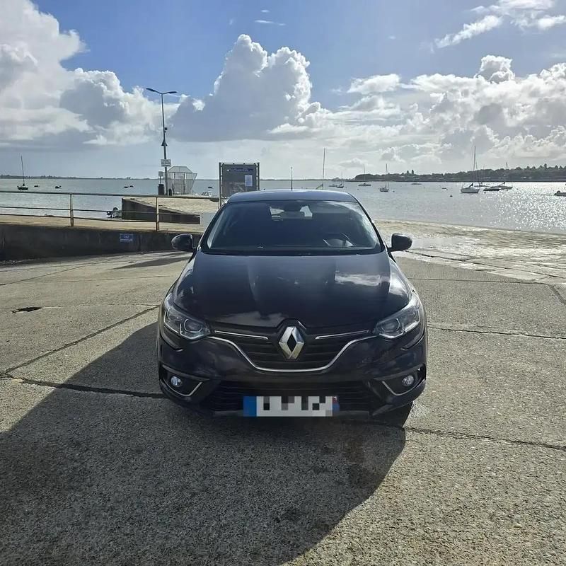 Utilisé 2017 Renault Mégane IV Intens Berline | 13 990 € (Prix juste) - Image 1/4