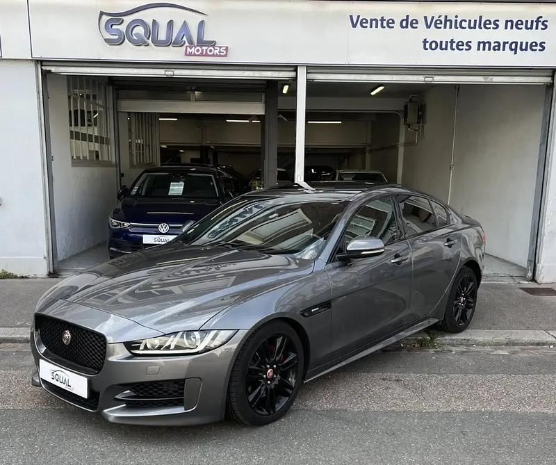 Utilisé 2019 Jaguar XE R-Sport Berline | 18 400 € (Bon prix) - Image 1/4