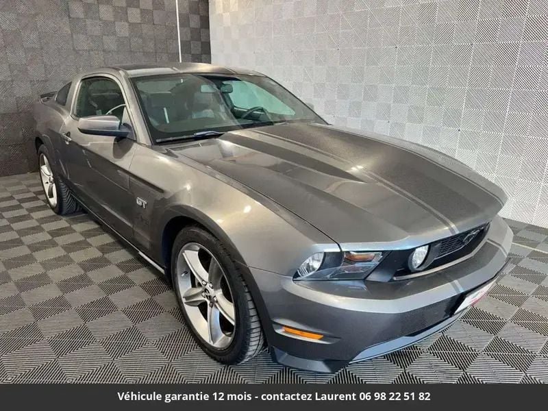 Gris Utilisé 2010 Ford Mustang GT Premium Coupé | 19 380 € (Super prix) - Image 1/4