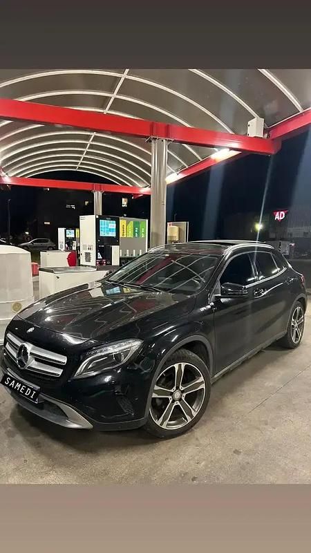 Utilisé 2016 Mercedes GLA180 SUV | 16 900 € (Prix cher) - Image 1/4