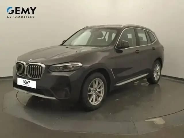 Sophistograu brillanteffekt metalli Occasion 2022 BMW X3 Comfort Edition SUV | 39 879 € - Image 1/4