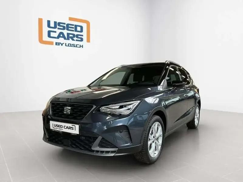 Gris Utilisé 2024 Seat Arona FR SUV | 22 041 € (Prix assez cher) - Image 1/4