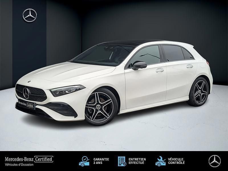 Blanc Utilisé 2023 Mercedes A200 AMG line Berline | 37 489 € (Prix cher) - Image 1/4