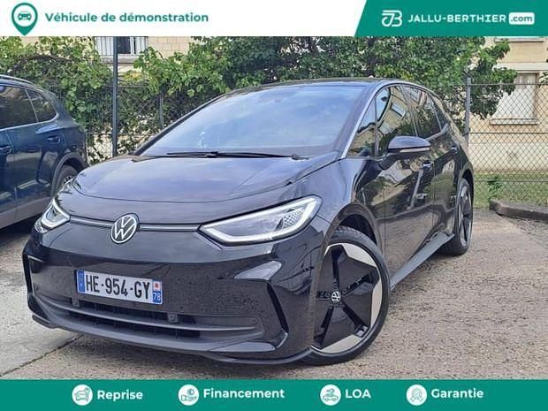 Noir Utilisé 2025 VW ID.3 Pro Citadine | 40 490 € (Prix juste) - Image 1/4