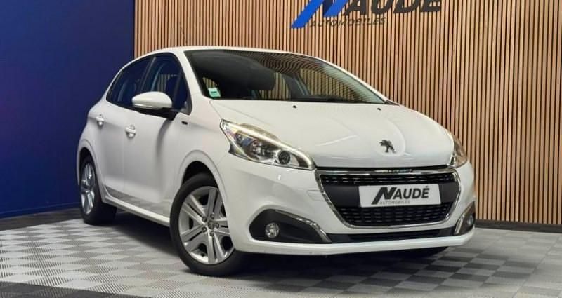 Utilisé 2018 Peugeot 208 Signature Sky Citadine | 7 990 € (Bon prix) - Image 1/4