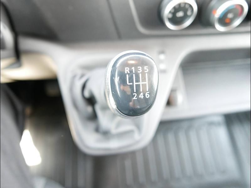 Blanc Utilisé 2023 Renault Master Van | 27 990 € (Prix juste) - Image 1/1