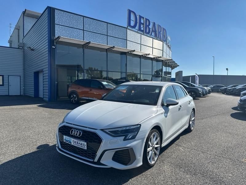 Utilisé 2023 Audi A3 S-Line Berline | 32 900 € (Prix juste) - Image 1/4