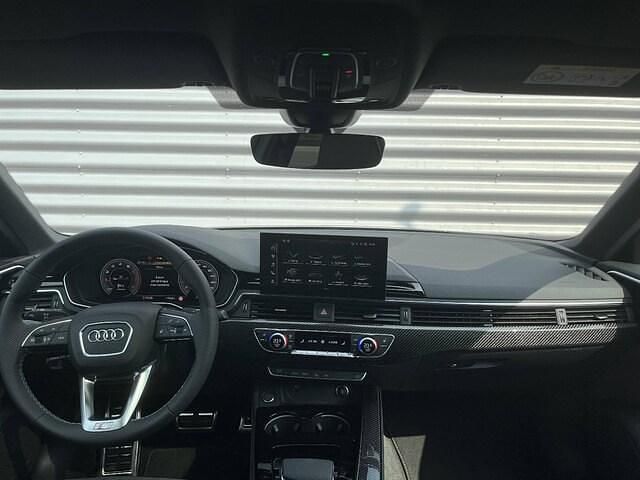 Occasion Audi A4 Competition 150 ch (110 kW) 2024 Gris daytona nacré Berline
