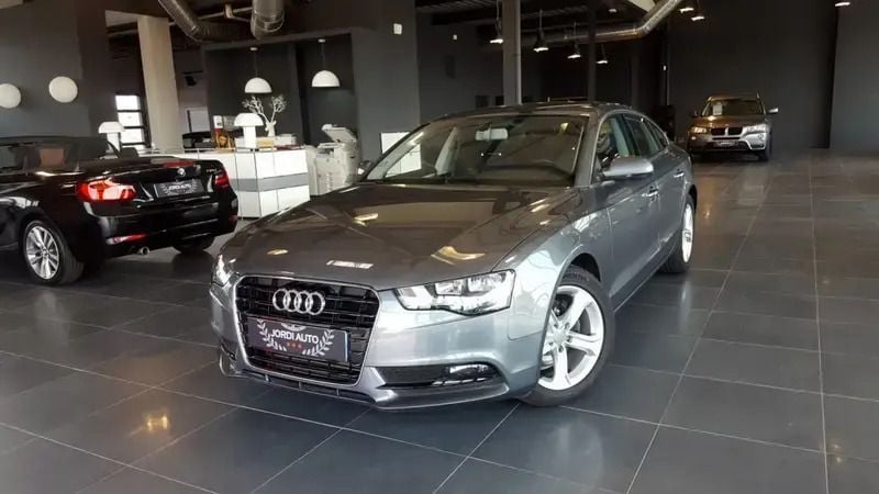 Utilisé 2014 Audi A5 Ambiente Coupé | 18 890 € (Prix juste) - Image 1/4