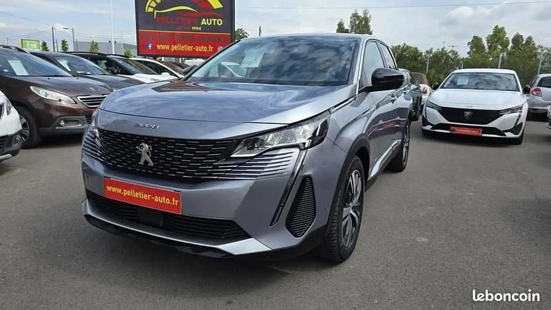 Gris Utilisé 2022 Peugeot 3008 Allure Monospace | 16 890 € (Prix juste) - Image 1/4