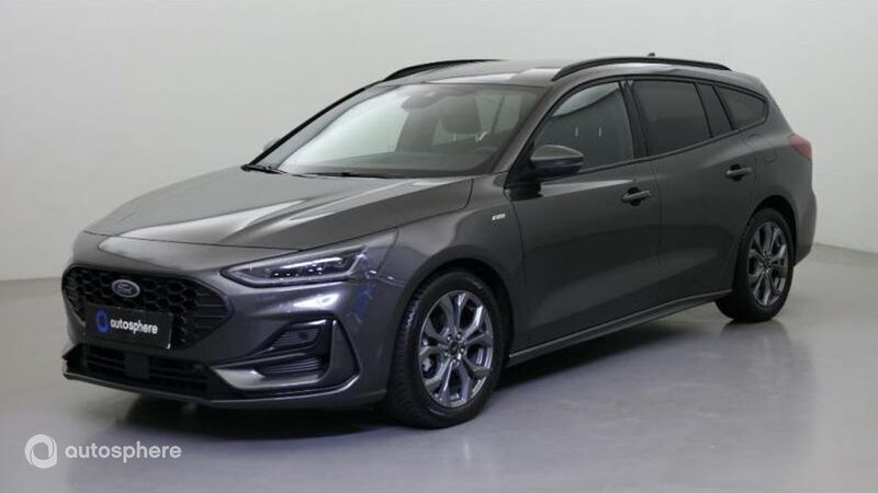 Rouge Utilisé 2023 Ford Focus ST-Line X Break | 24 499 € (Prix juste) - Image 1/4