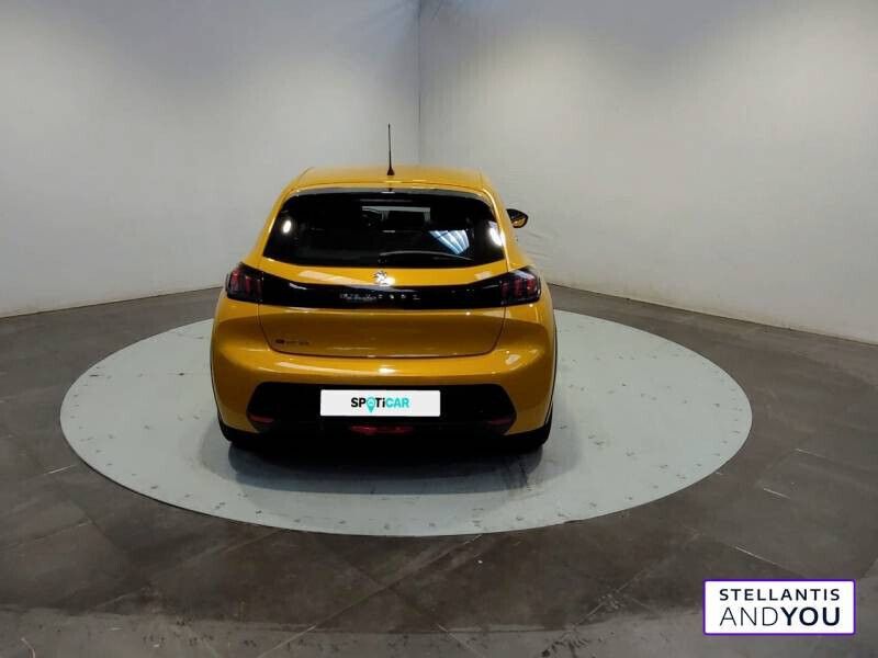Occasion Peugeot e-208 Allure 100 kW (136 ch) 2020 Jaune Citadine