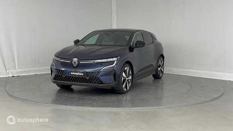 Bleu Utilisé 2025 Renault Mégane Iconic SUV | 36 299 € (Prix cher) - Image 1/4