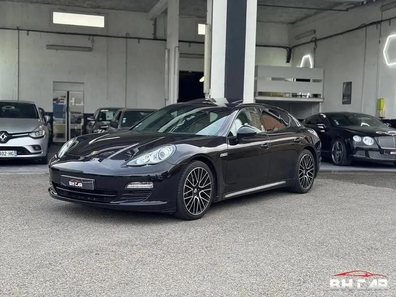 Noir Occasion 2011 Porsche Panamera 4 Berline | 31 490 € - Image 1/4