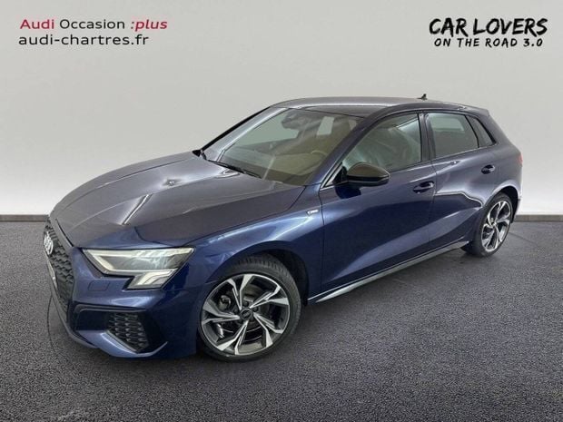 Bleu navarre métallisé Utilisé 2022 Audi A3 S-Line | 31 490 € (Prix juste) - Image 1/4