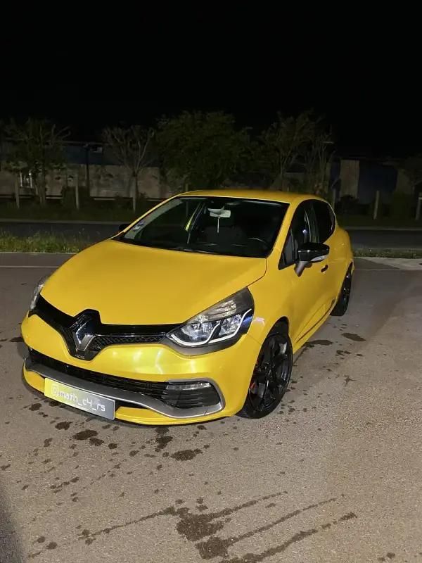 Utilisé 2013 Renault Clio IV R.S. Berline | 14 500 € (Prix cher) - Image 1/4
