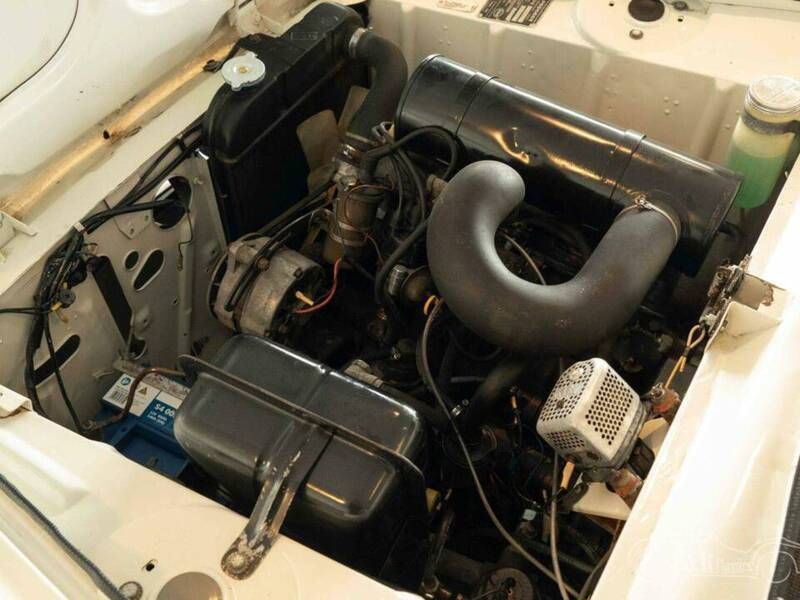 Image 3/4