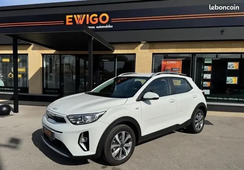 Blanc Nouvelle 2024 Kia Stonic Active SUV | 18 990 € (Prix juste) - Image 1/4