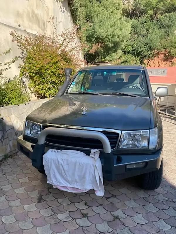 Gris Utilisé 2002 Toyota Land Cruiser SUV | 26 900 € - Image 1/4