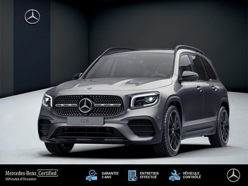 Utilisé 2022 Mercedes GLB200 AMG line SUV | 42 900 € (Prix assez cher) - Image 1/4