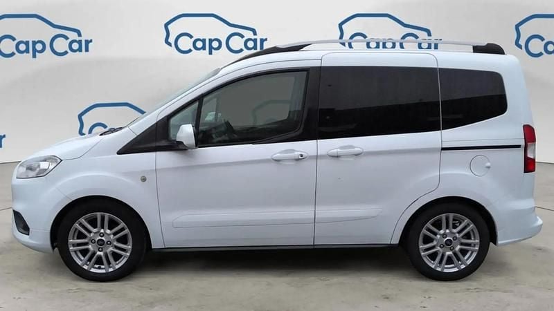 Occasion Ford Tourneo Courier Titanium 101 ch (74 kW) 2019 Blanc Monospace