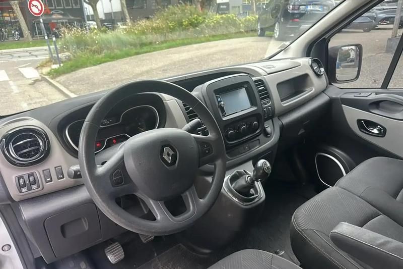 Image 2/4