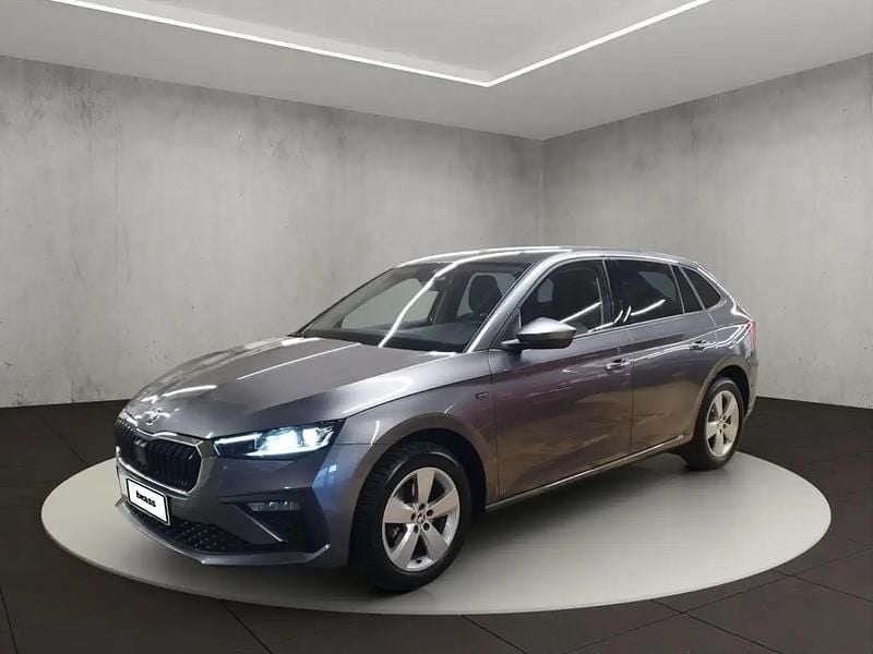 Gris Utilisé 2024 Skoda Scala Selection Citadine | 24 450 € (Prix juste) - Image 1/4