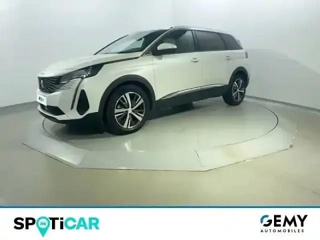 Blanc nacre Utilisé 2024 Peugeot 5008 | 26 979 € - Image 1/4