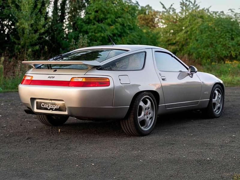 Occasion Porsche 928 329 ch (241 kW) 1990 Gris Coupé