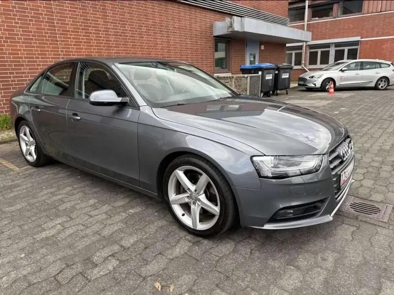 Gris Utilisé 2015 Audi A4 Berline | 20 500 € - Image 1/4