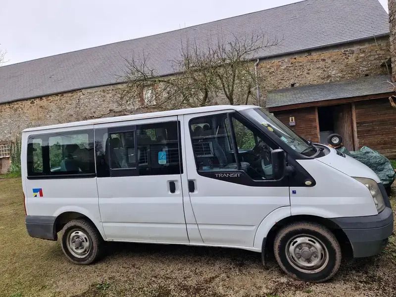 Blanc Utilisé 2010 Ford Transit Break | 8 000 € - Image 1/4