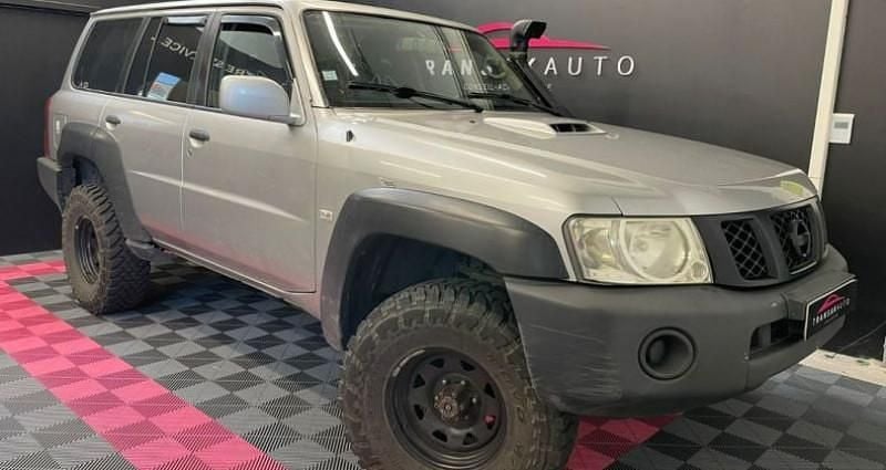 Gris Utilisé 2005 Nissan Patrol SUV | 21 990 € - Image 1/4