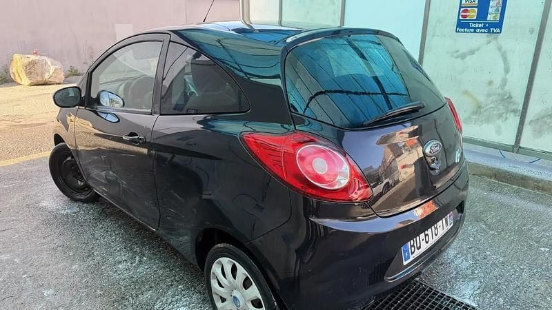 Occasion 2010 Ford Ka Titanium Berline | 3 500 € (Bon prix) - Image 1/4