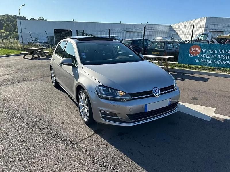 Bronze Occasion 2017 VW Golf Berline | 16 199 € (Prix juste) - Image 1/4