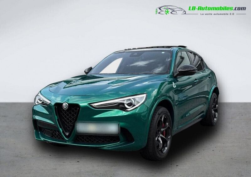 Utilisé 2022 Alfa Romeo Stelvio SUV | 68 300 € (Prix cher) - Image 1/4