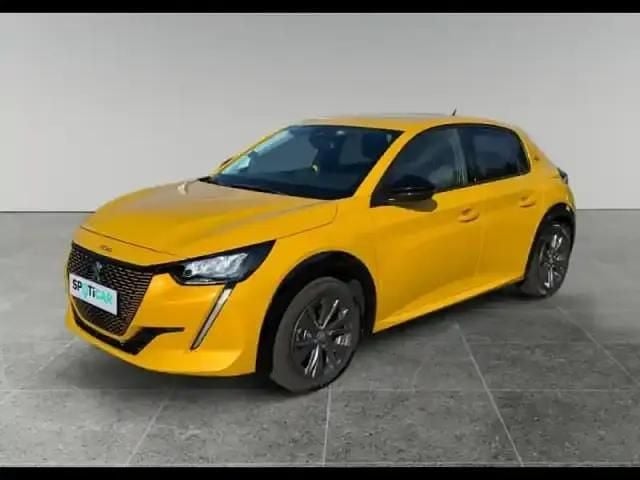 Jaune Occasion 2022 Peugeot e-208 Allure Citadine | 15 490 € (Prix juste) - Image 1/4