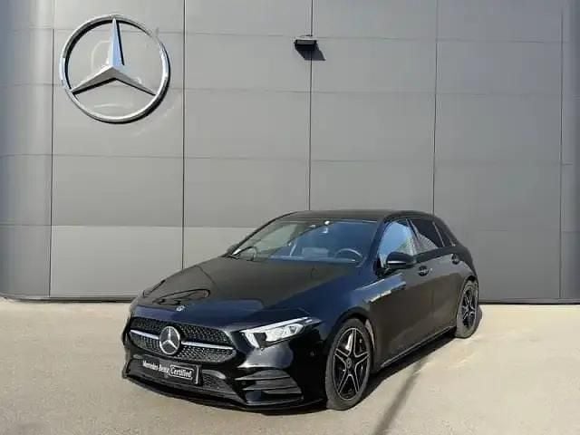 Noir cosmos métallisé Occasion 2022 Mercedes A200 Berline | 33 990 € (Prix cher) - Image 1/4