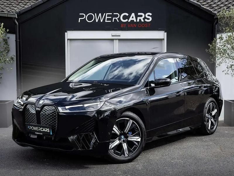 Noir Utilisé 2023 BMW iX Comfort Edition SUV | 59 895 € (Super prix) - Image 1/4